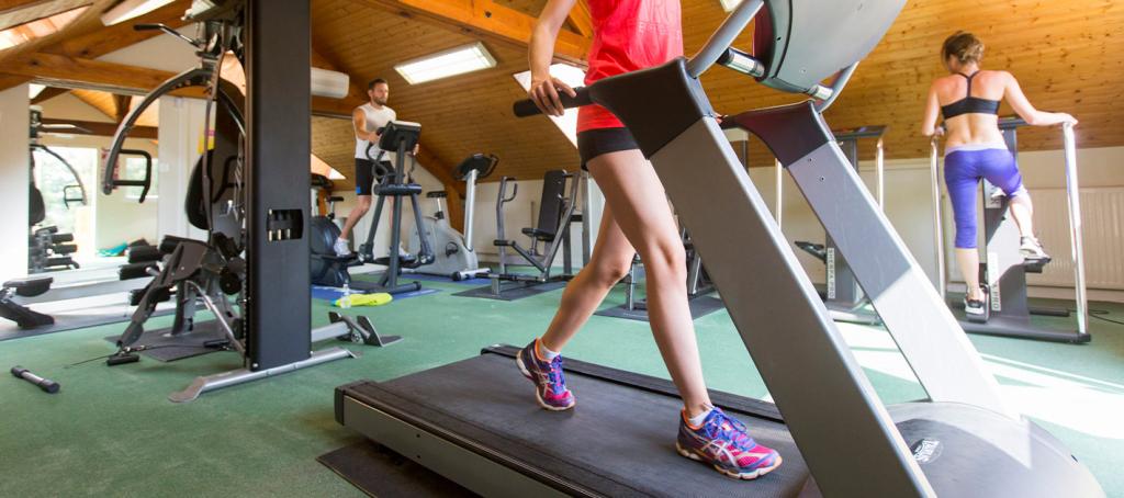 Salle de sport au camping Les Pierres Couchées